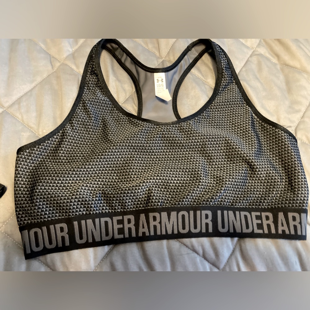 Sports bra